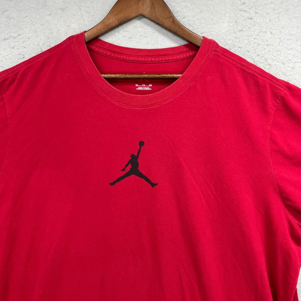 Jordan T Shirt Mens XXL Red Jumpman Logo Dri-Fit Short Sleeve Activewear Sporty